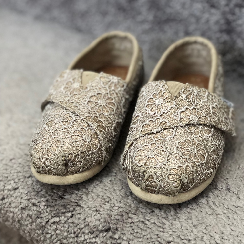 Toms | Glitter Metallic Gold Kids 10T